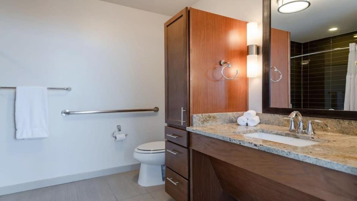 26Th Fl Bold Cozysuites With Pool, Gym دالاس المظهر الخارجي الصورة