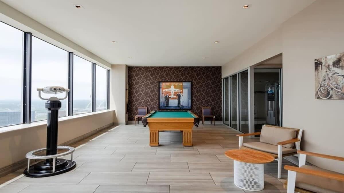 26Th Fl Bold Cozysuites With Pool, Gym دالاس المظهر الخارجي الصورة