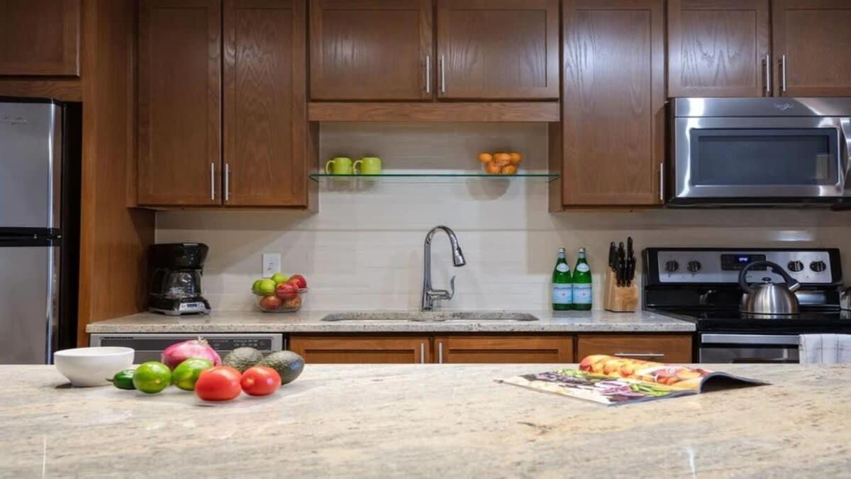 26Th Fl Bold Cozysuites With Pool, Gym دالاس المظهر الخارجي الصورة